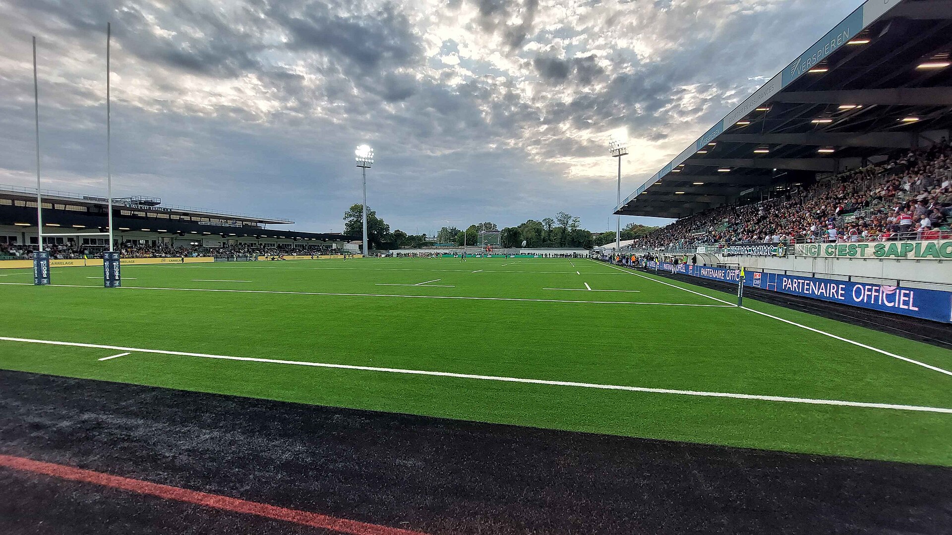 Le stade de Sapiac � Montauban un soir de match de rugby